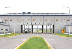 Aunque bajó la superpoblación, las cárceles federales siguen en una situación crítica