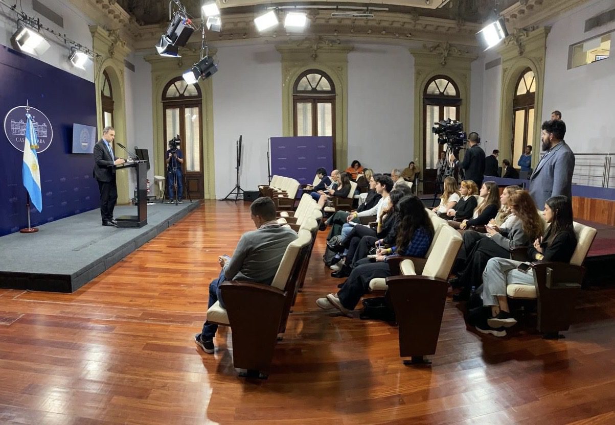 FOTO ADORNI 1