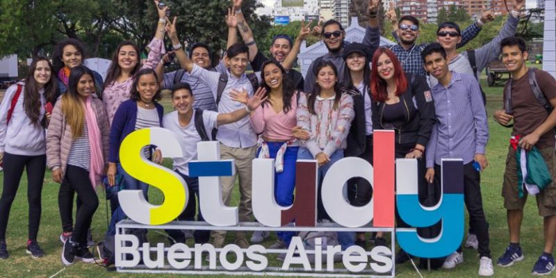 estudiantes-uca