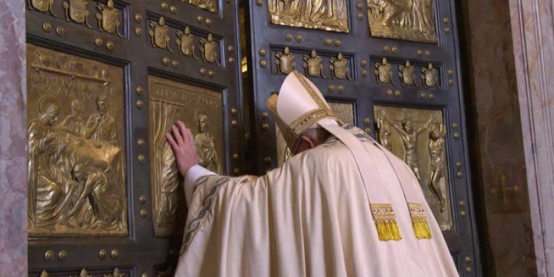 Bajo el lema “Peregrinos de la esperanza”, el Vaticano invitó a los creyentes a obtener las indulgencias plenarias en las iglesias jubilares que fueron designadas alrededor del mundo.